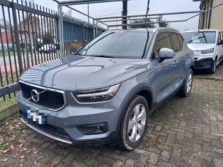 VOLVO XC40 B4 AWD Geartronic Momentum Pro