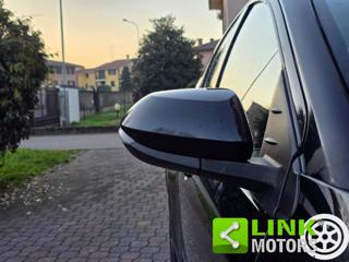 TOYOTA Yaris usata, con Bluetooth