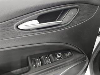 ALFA ROMEO Stelvio usata, con Specchietti laterali elettrici