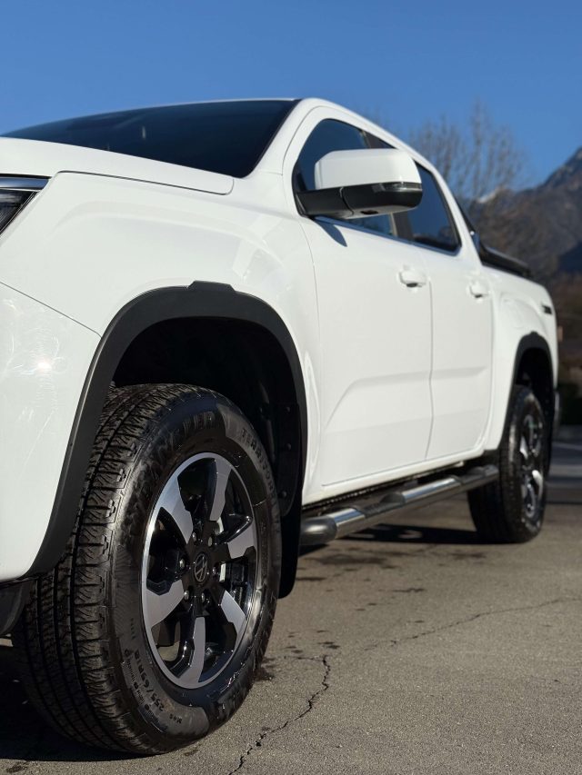 VOLKSWAGEN Amarok usata, con ESP