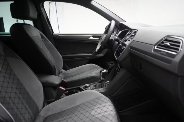 VOLKSWAGEN Tiguan usata, con Volante in pelle