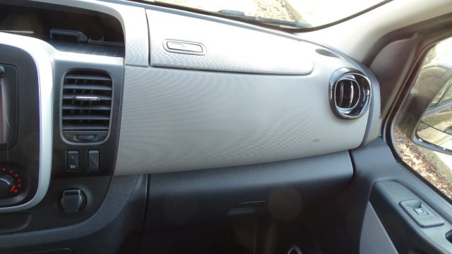 RENAULT Trafic usata 79