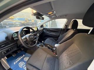 HYUNDAI Bayon usata, con Fari LED