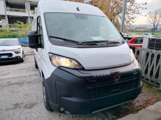 PEUGEOT Boxer usata, con Airbag