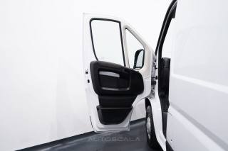 PEUGEOT Boxer usata, con ESP