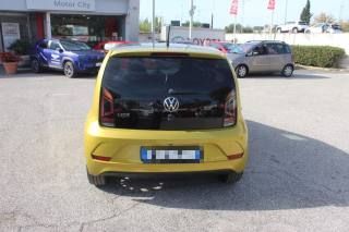 VOLKSWAGEN up! usata, con Autoradio