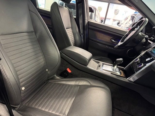 LAND ROVER Discovery Sport usata, con USB
