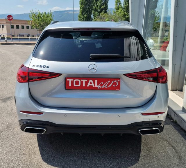 MERCEDES-BENZ C 220 usata, con Autoradio