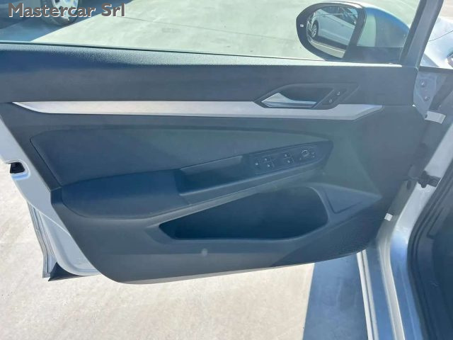 VOLKSWAGEN Golf usata 12