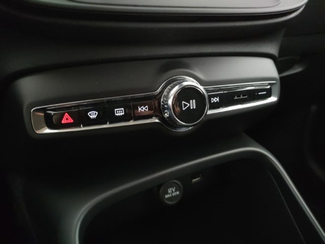 VOLVO XC40 usata, con Sedile posteriore sdoppiato