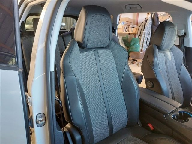 PEUGEOT 5008 usata, con Fendinebbia