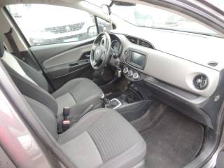 TOYOTA Yaris usata, con Sensore di pioggia