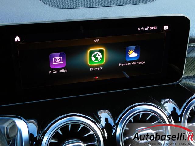 MERCEDES-BENZ GLB 200 usata, con Sistema di parcheggio automatico