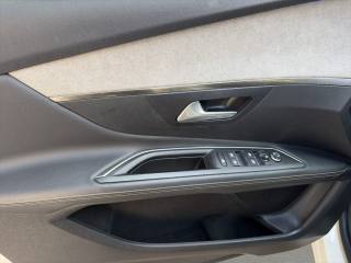 PEUGEOT 3008 usata, con Riconoscimento dei segnali stradali