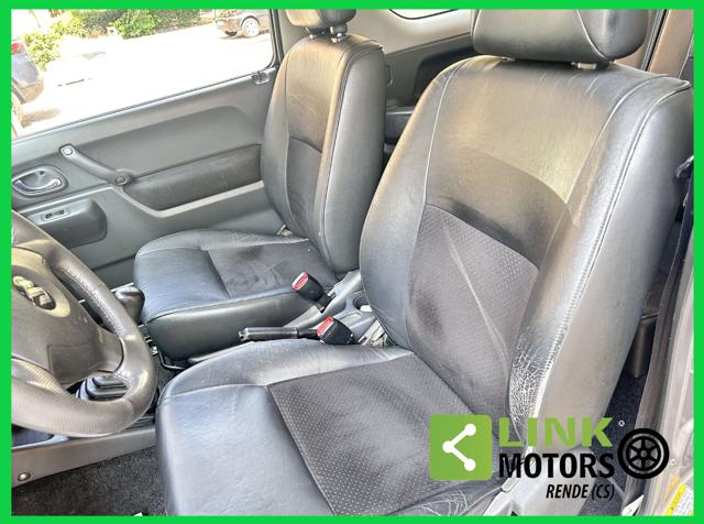 SUZUKI Jimny usata, con Pneumatici estivi