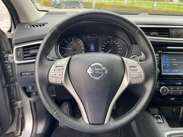 NISSAN Qashqai usata, con Fari Xenon