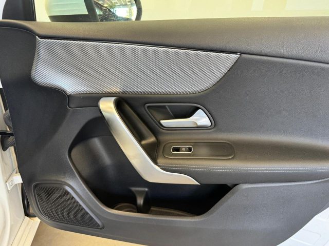 MERCEDES-BENZ A 180 usata, con Sistema di navigazione