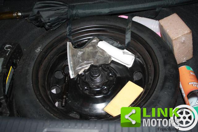 VOLKSWAGEN Golf usata, con Autoradio digitale