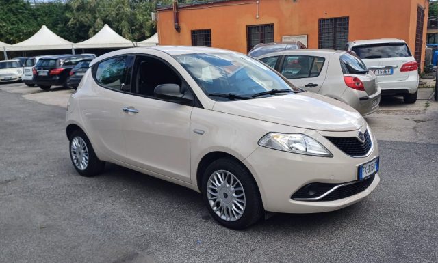 LANCIA Ypsilon usata, con Airbag