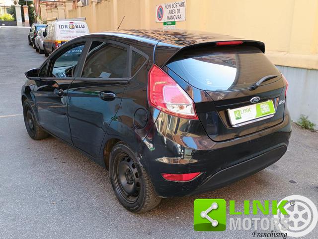 FORD Fiesta usata, con Autoradio