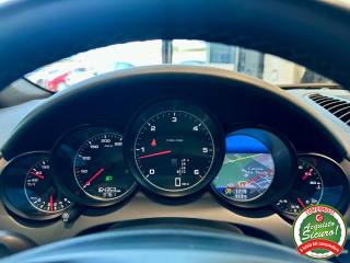 PORSCHE Cayenne usata, con Park Distance Control