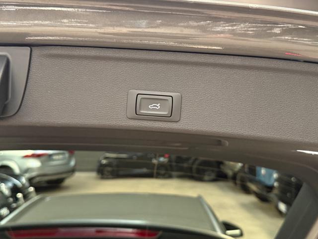 AUDI A4 usata, con Fari LED
