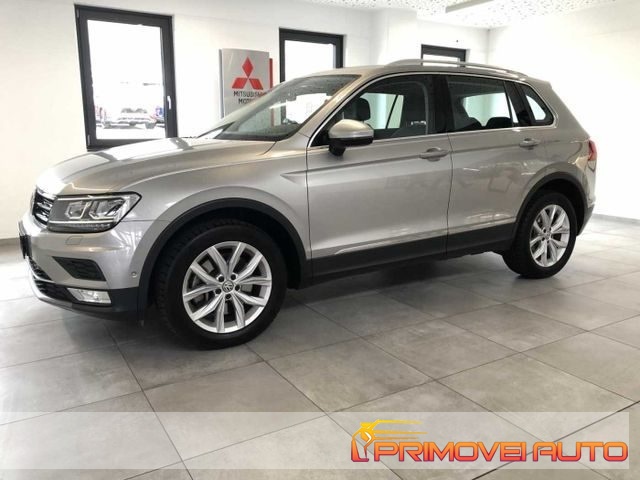 VOLKSWAGEN Tiguan usata, con Autoradio