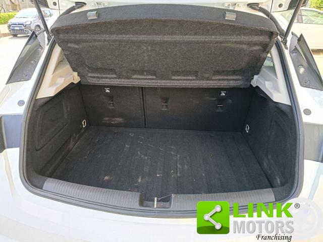 OPEL Astra usata, con Park Distance Control