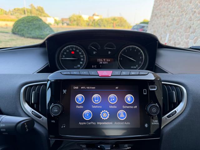 LANCIA Ypsilon usata, con Luci diurne