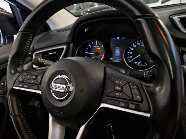 NISSAN Qashqai usata, con Touch screen