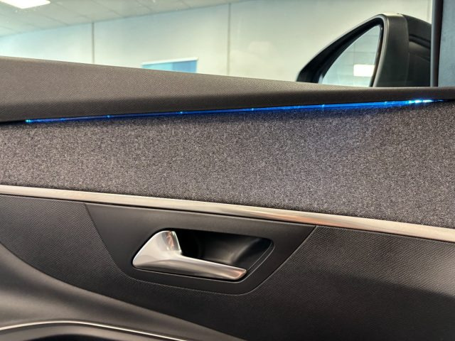 PEUGEOT 5008 usata, con Vivavoce