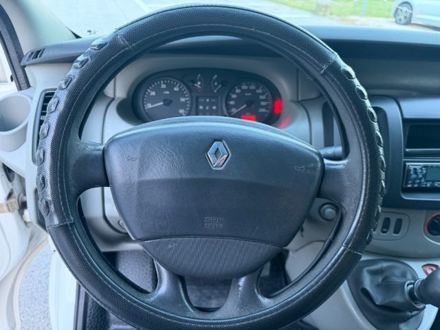RENAULT Trafic usata, con MP3