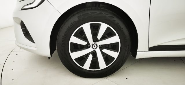 RENAULT Clio usata, con Touch screen