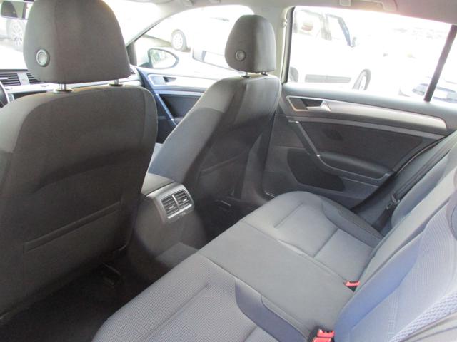 VOLKSWAGEN Golf usata 22