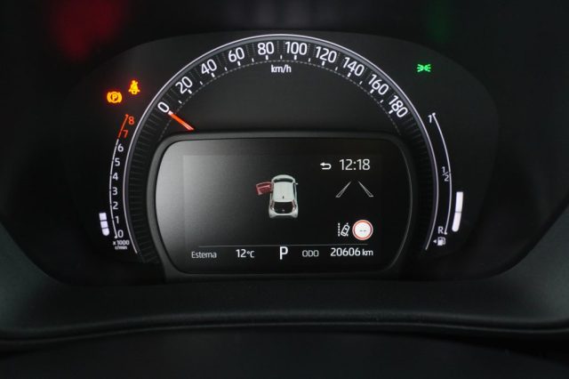 TOYOTA Aygo X usata 6