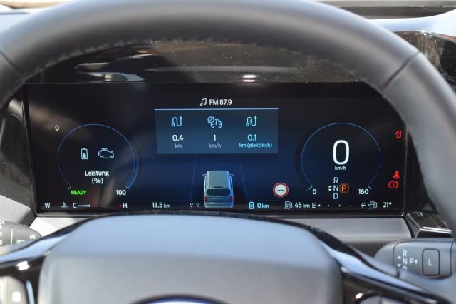 FORD Tourneo Custom usata, con USB