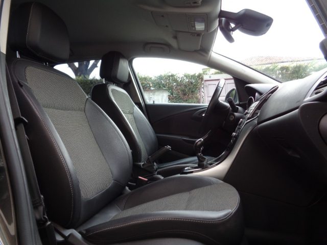 OPEL Astra usata, con Climatizzatore