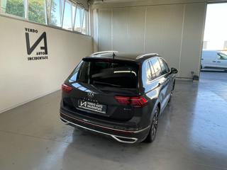 VOLKSWAGEN Tiguan usata, con Boardcomputer