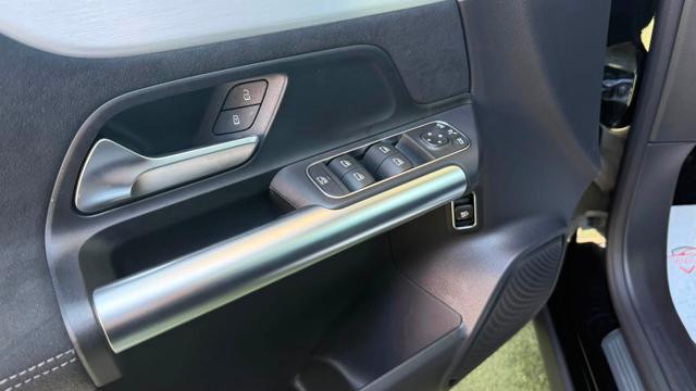 MERCEDES-BENZ GLA 200 usata, con Chiusura centralizzata