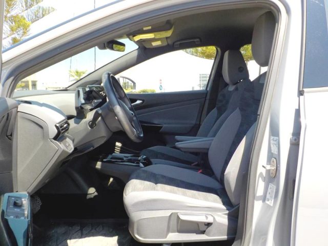 VOLKSWAGEN ID.4 usata, con Luci diurne LED