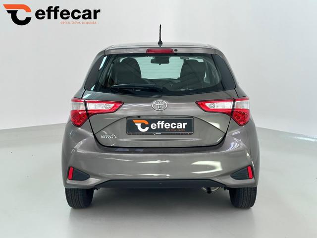 TOYOTA Yaris usata, con Autoradio