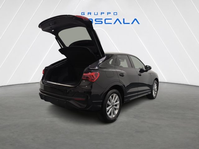 AUDI Q3 usata, con Sensori di parcheggio anteriori