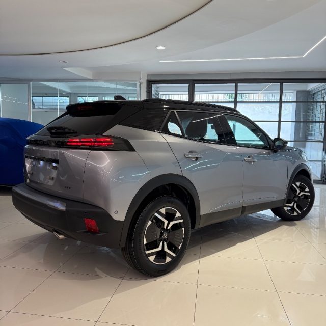 PEUGEOT 2008 usata, con Park Distance Control