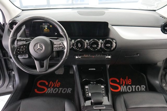 MERCEDES-BENZ GLA 180 usata, con Autoradio