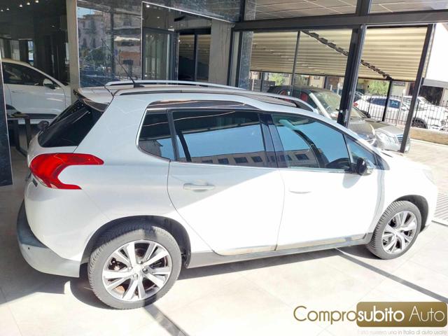 PEUGEOT 2008 usata, con Autoradio