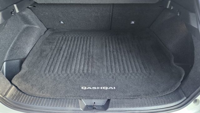 NISSAN Qashqai usata, con Volante in pelle