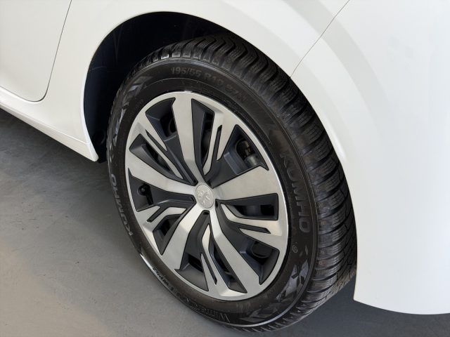PEUGEOT 208 usata, con Sensore di luce