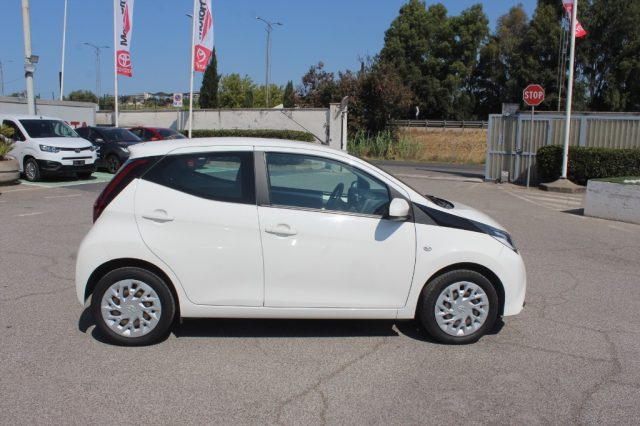TOYOTA Aygo usata, con Autoradio digitale