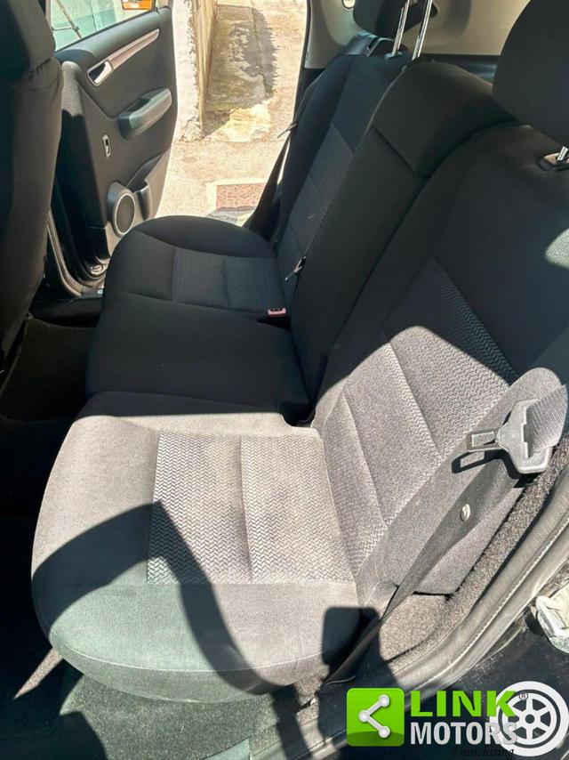 MERCEDES-BENZ A 180 usata 26