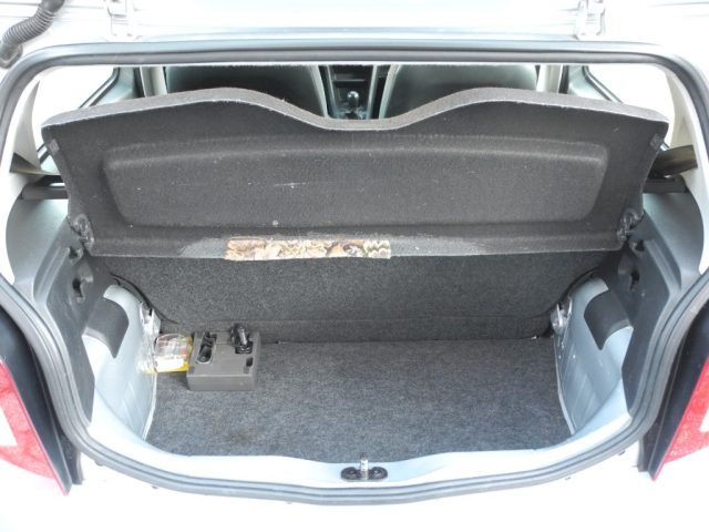 VOLKSWAGEN up! usata, con Lettore CD